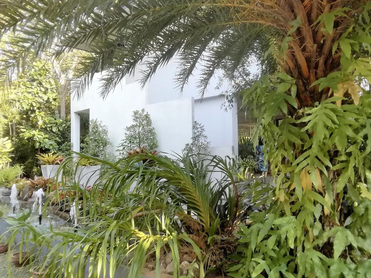 The Theatre Villa Bang Saphan Esterno foto